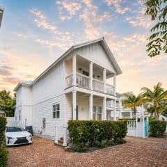 The Coquina House at Coral Cove