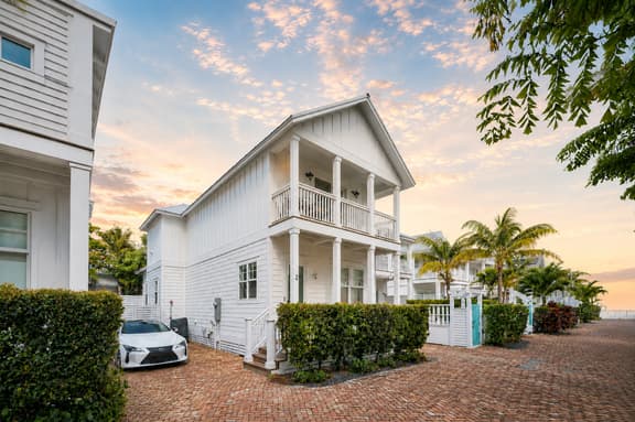The Coquina House at Coral Cove - Image 1